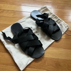 Kyma Sandals - Oinousses Square